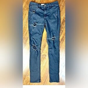 Hollister High-Rise Super Skinny Black Jeans Classic Stretch Destroyed Sz 7 FLAW